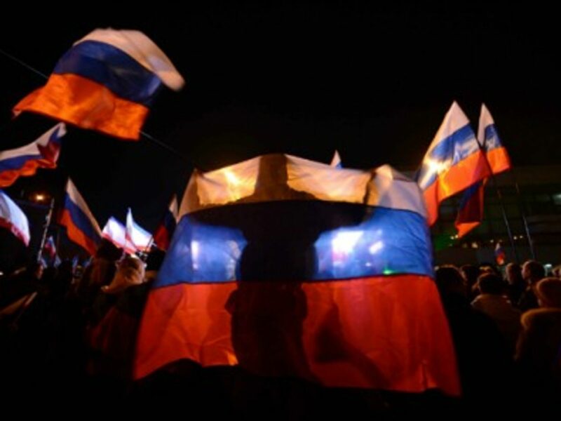 Crimeans holding russian flags on March 16