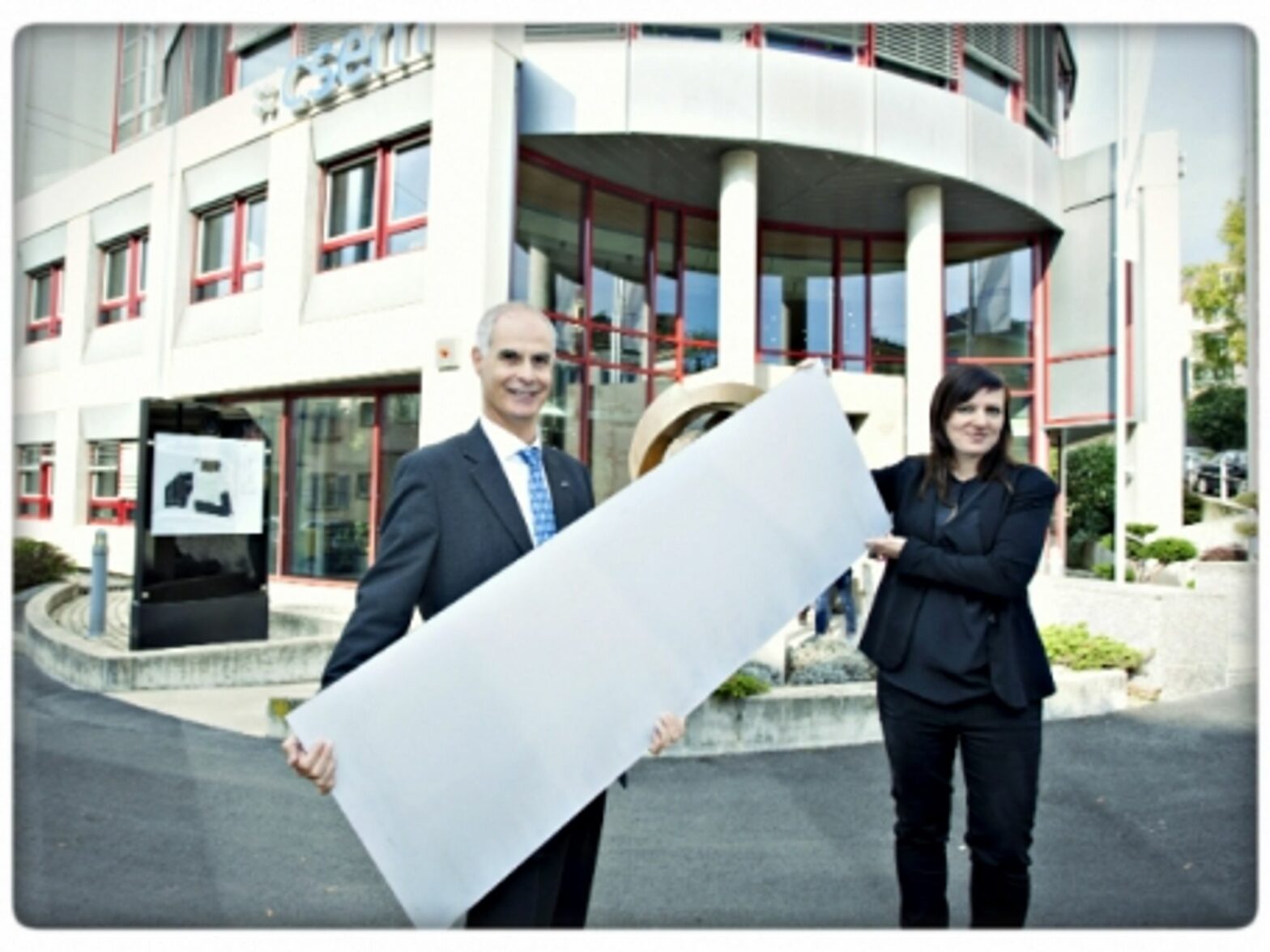 CSEM's new white solar panels
