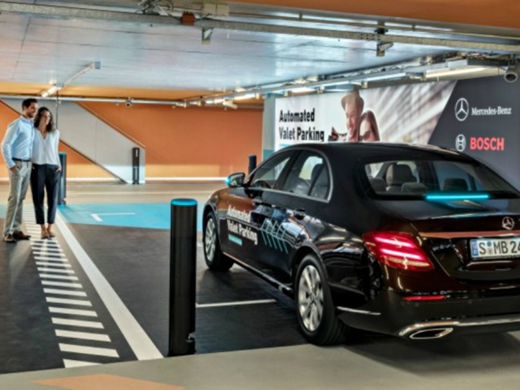 Daimler-Mercedes Benz car parking on its own
