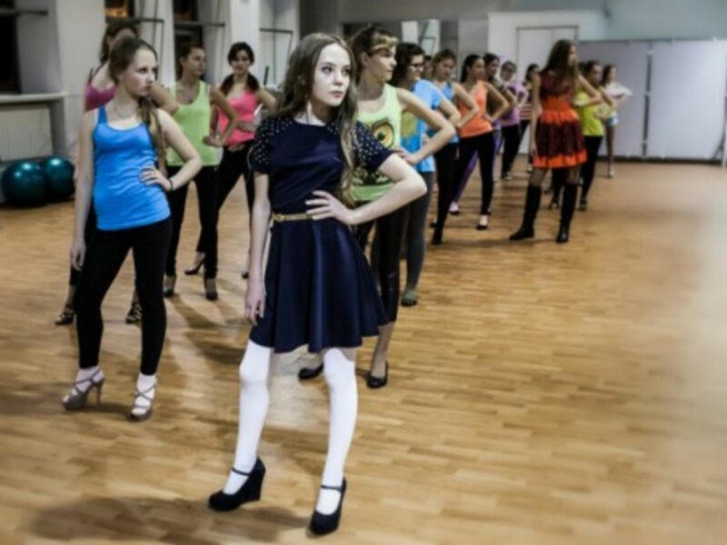Dasha Metelyova practicing in Murmansk