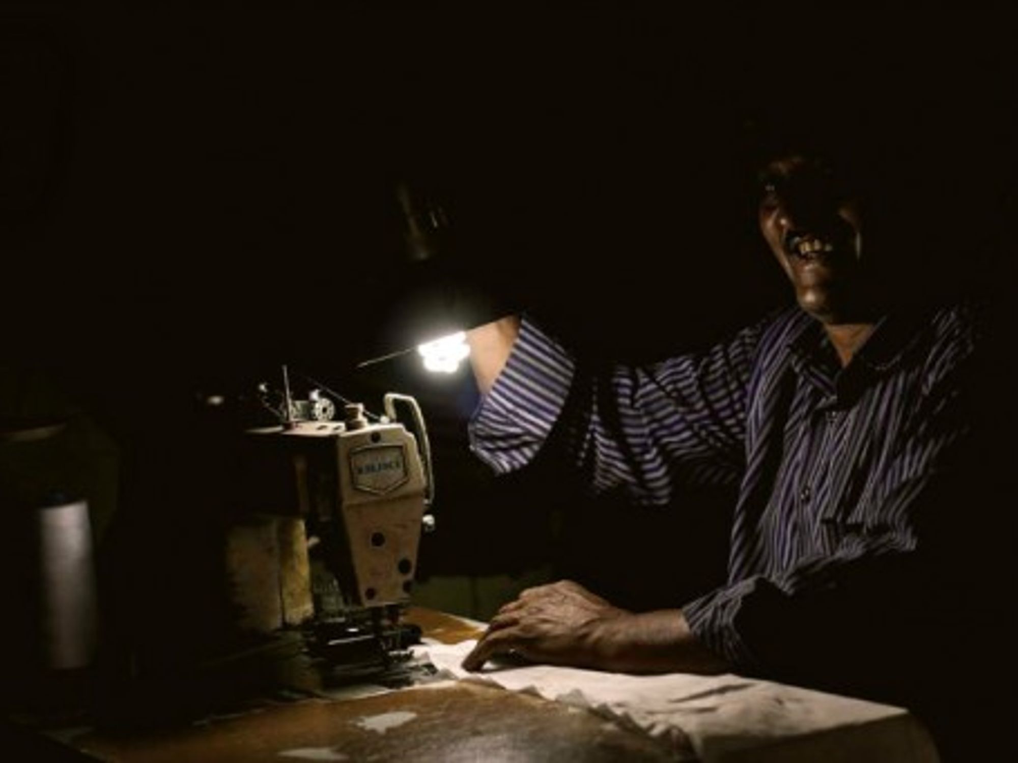 Dealing with power cuts in Cairo