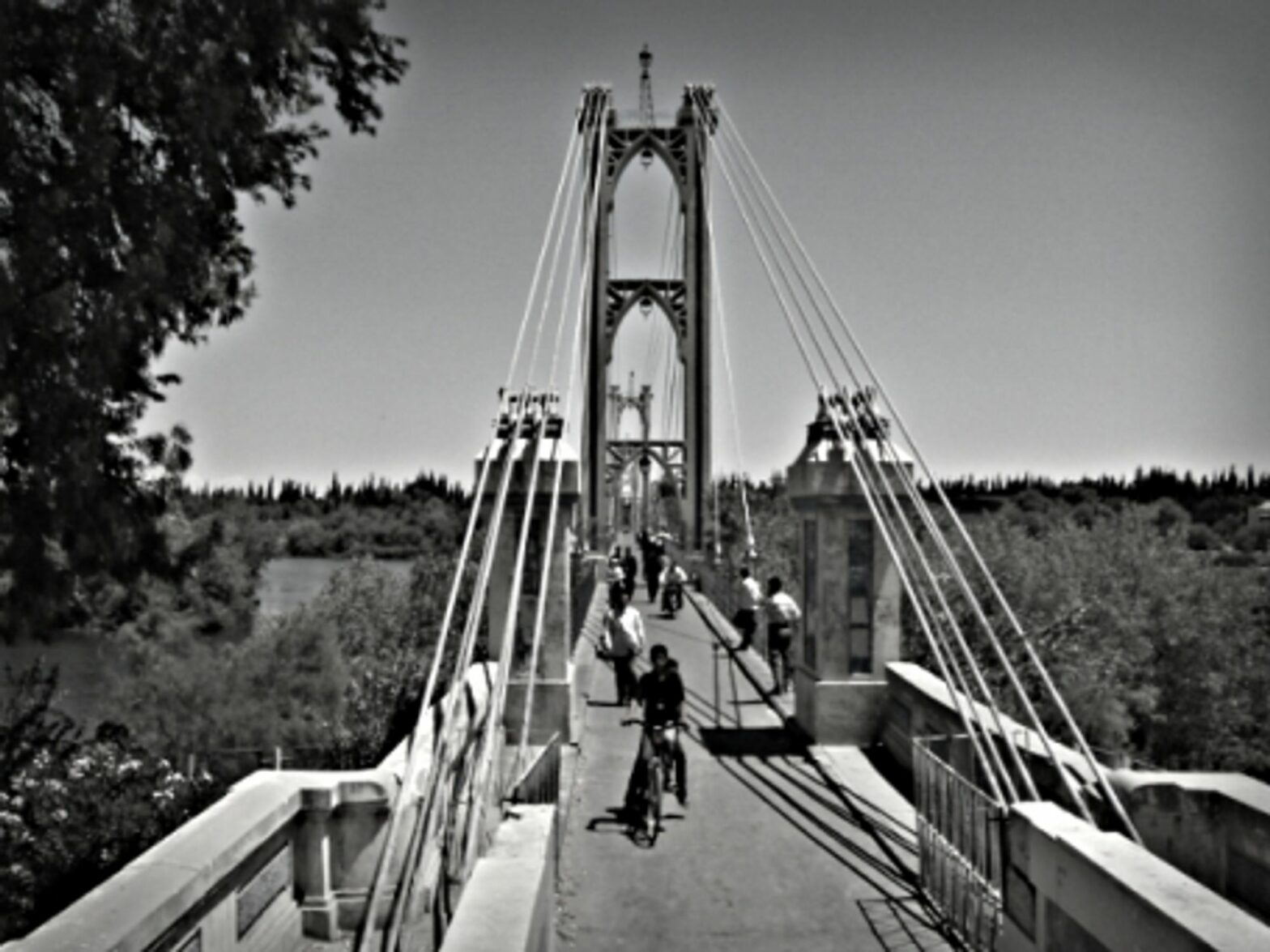 Deir ez-Zor's suspension bridge