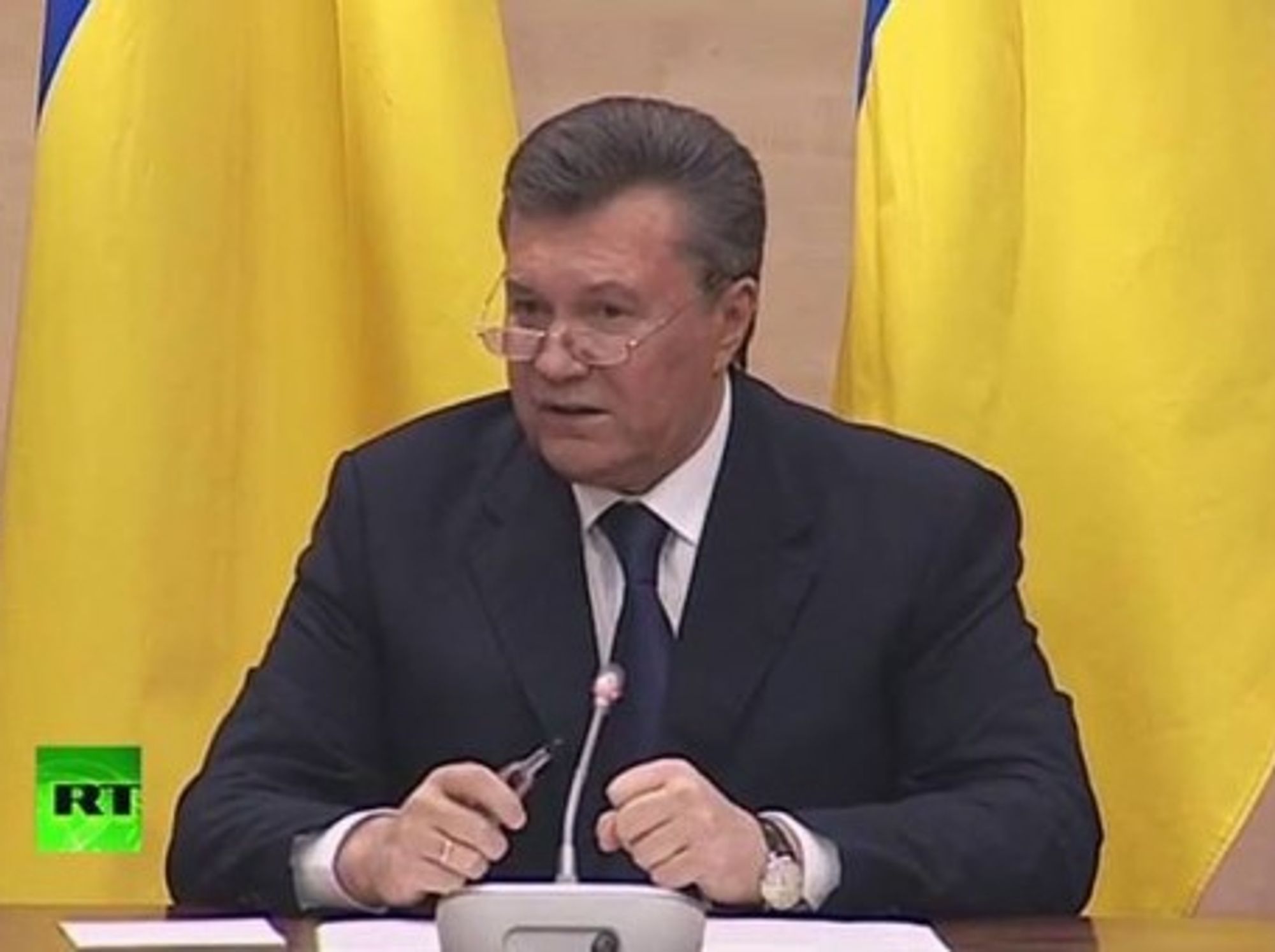 Deposed Ukraine President Viktor Yanukovych vowed to return to Kiev soon