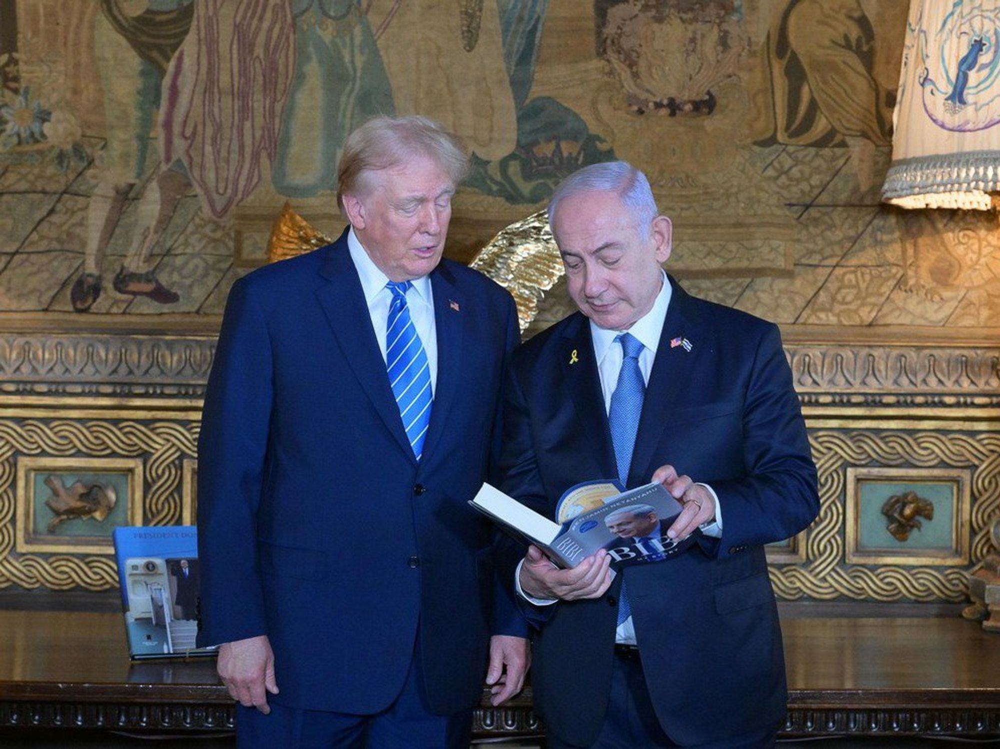 Donald Trump and Benjamin Netanyahu at Mar a Lago.