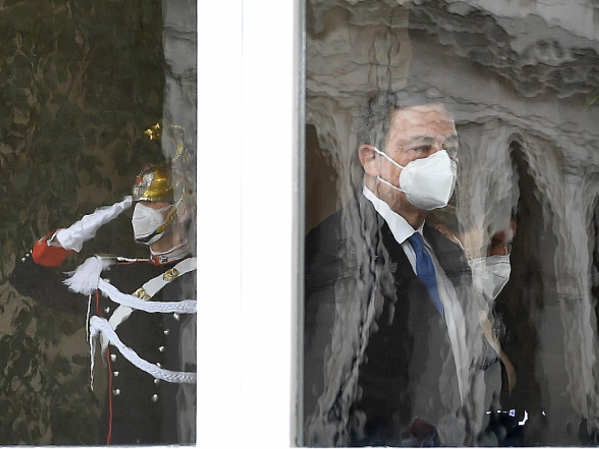 Draghi arrives to meet Italy's Head of State