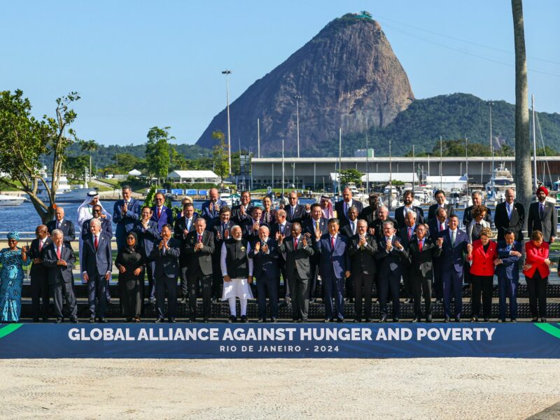 ​A photo op takes place during the 2024 G20 Summit in Rio De Janeiro.