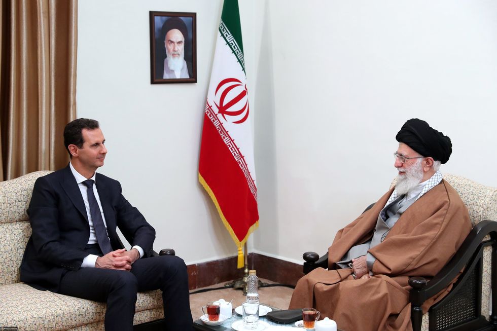 ​Iranian Supreme Leader Ayatollah Ali Khamenei (right) meets with Syrian President Bashar Al-Assad (left) in Tehran, Iran, Feb. 25, 2019.