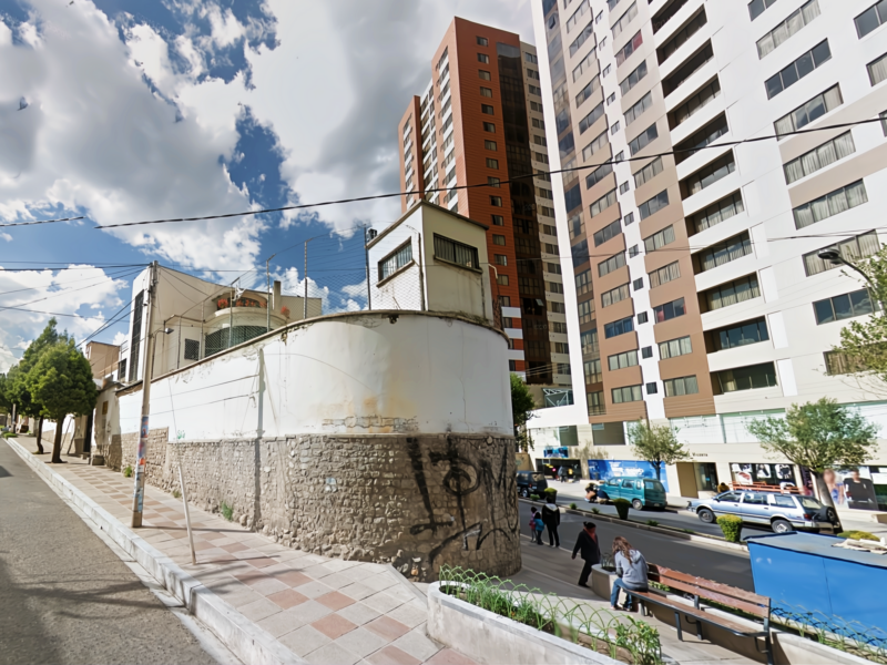​Street view of Bolivian high security women prison.
