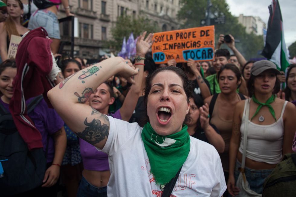 ​The anniversary of Women's Day on May 8th, 2024 carries strong political content: according to feminist groups, they marched against hunger, adjustment, the DNU and for the defense of legal abortion.