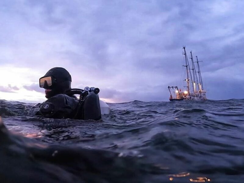 ​The RV Oceania with a diver in the Baltic Sea.