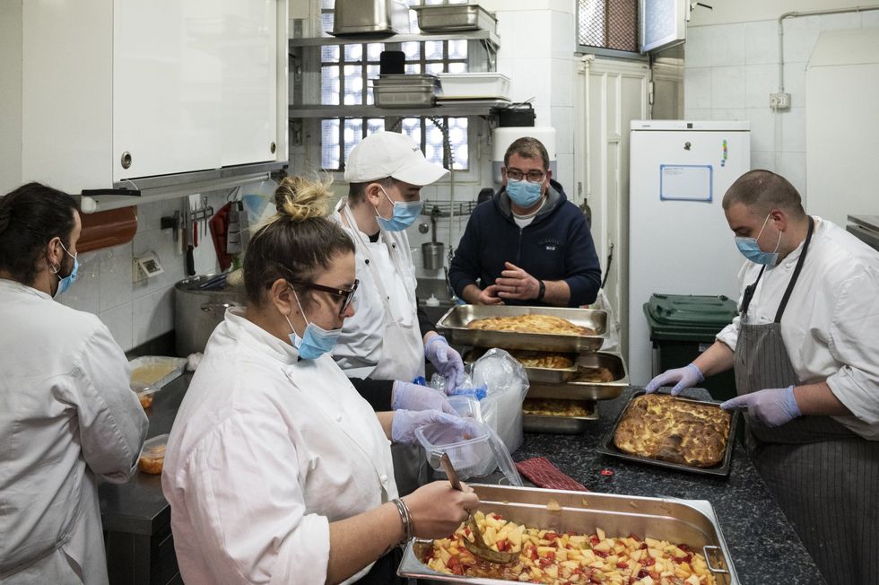 “Chef in ward” a voluntary initiative in Milan by students from a Hospitality Institute in Quarto Oggiaro that prepares and delivers food to doctors and nurses in Milan's hospitals.