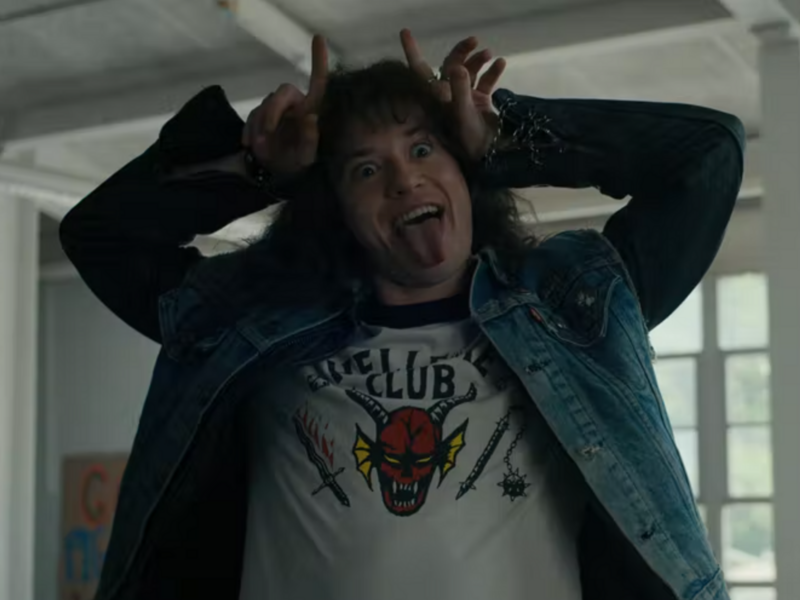 Eddie Munson is played by Joseph Quinn in the fourth season of Stranger Things.
