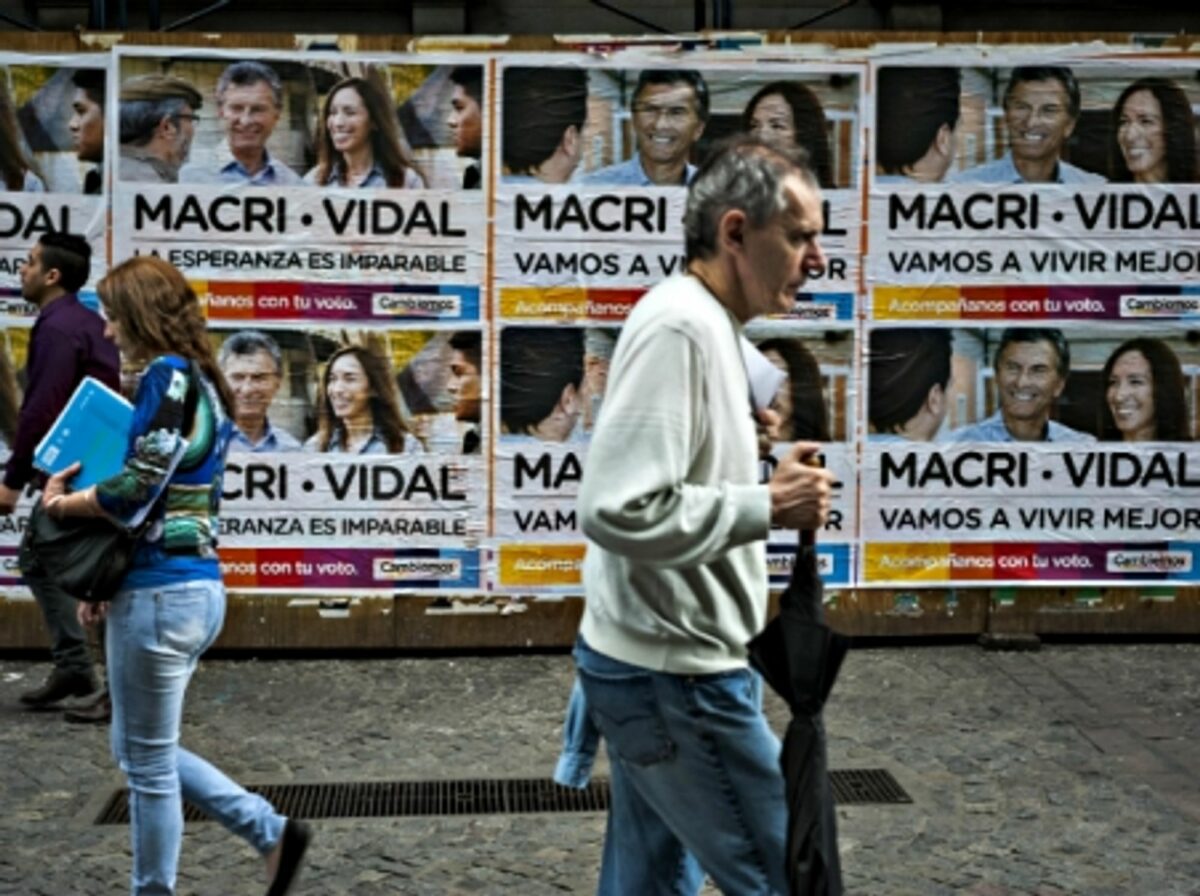 Election poster in Buenos Aires