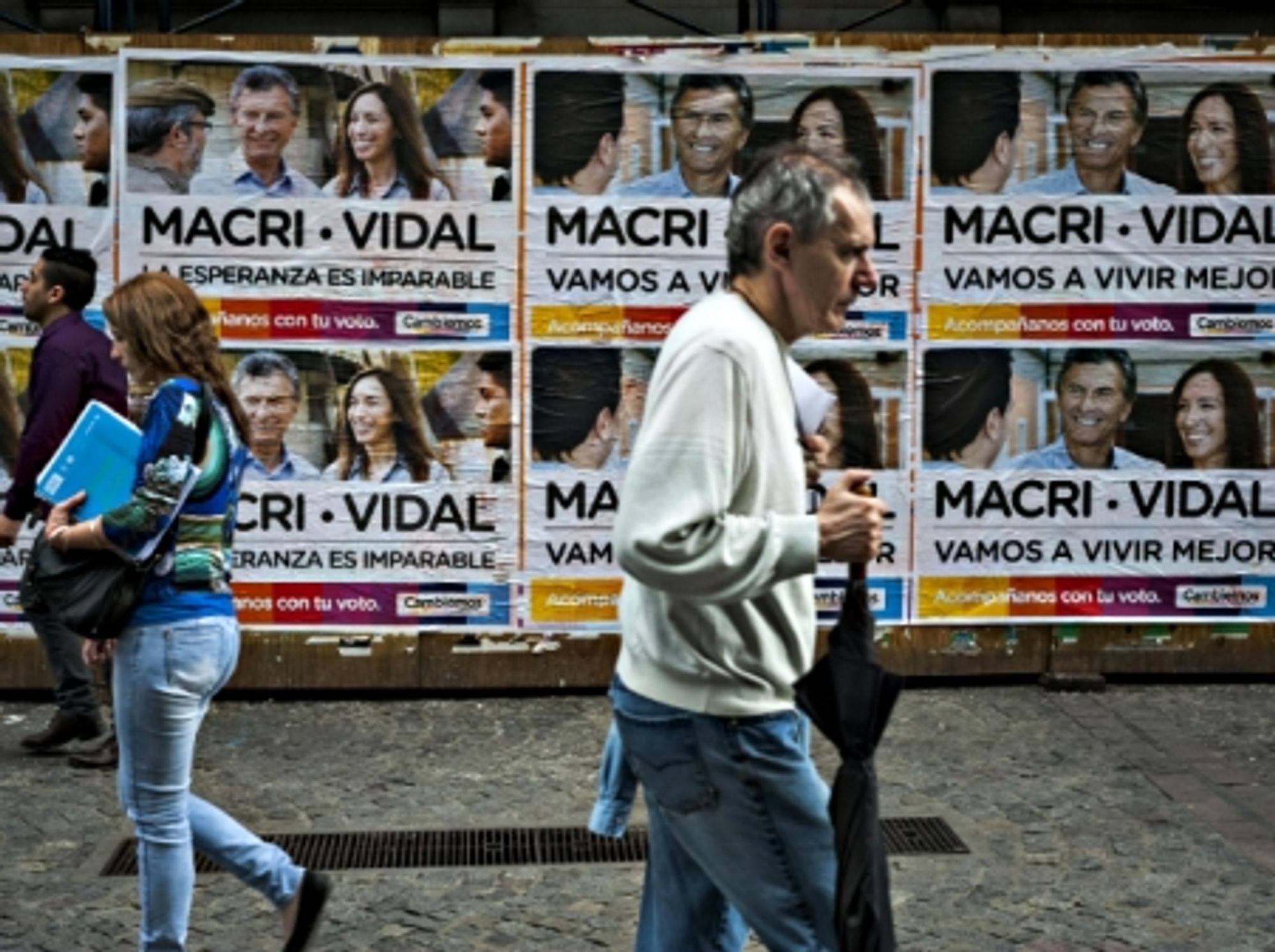 Election poster in Buenos Aires