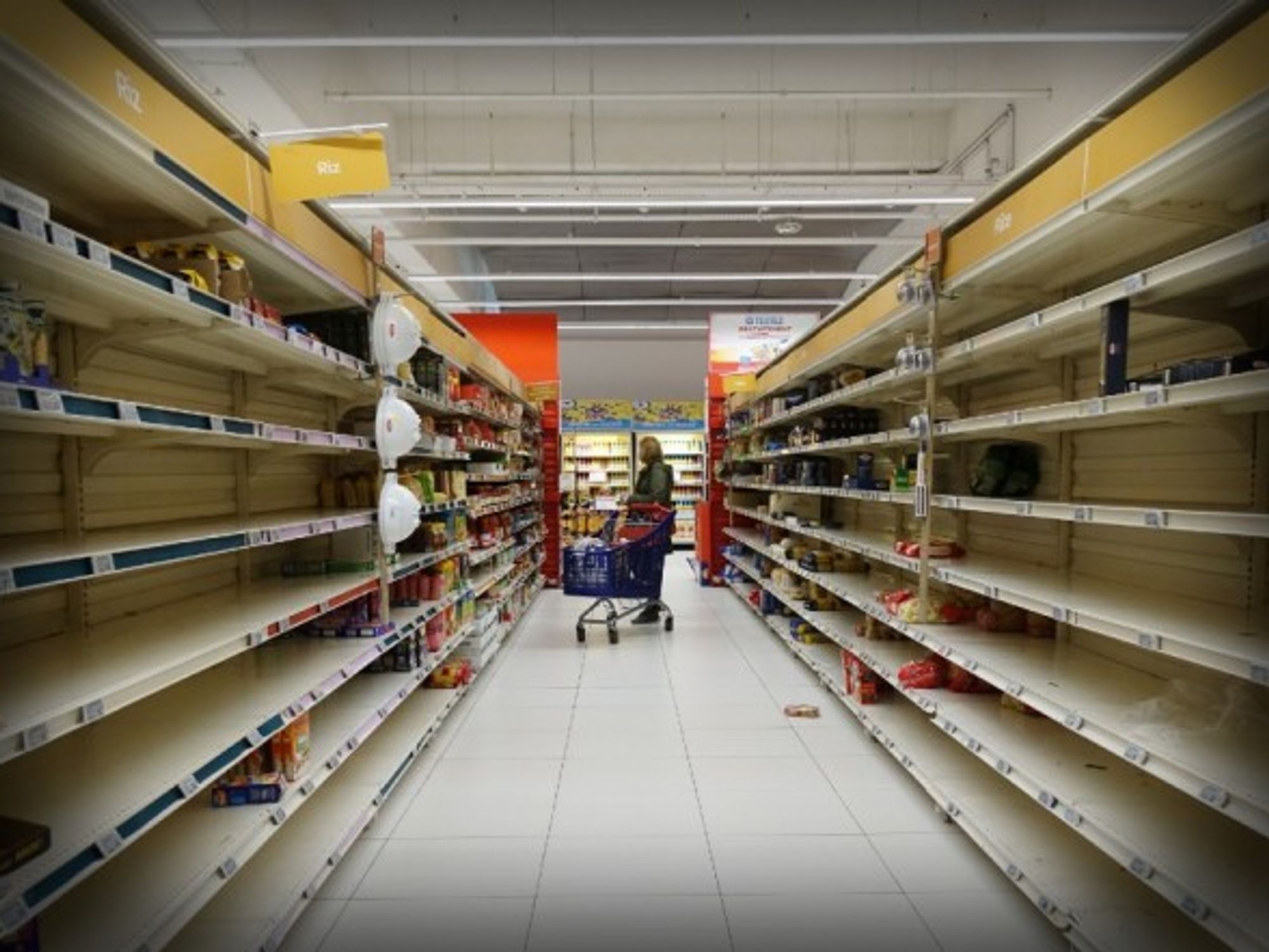 Empty shelves in Villeneuve-la-Garenne, France