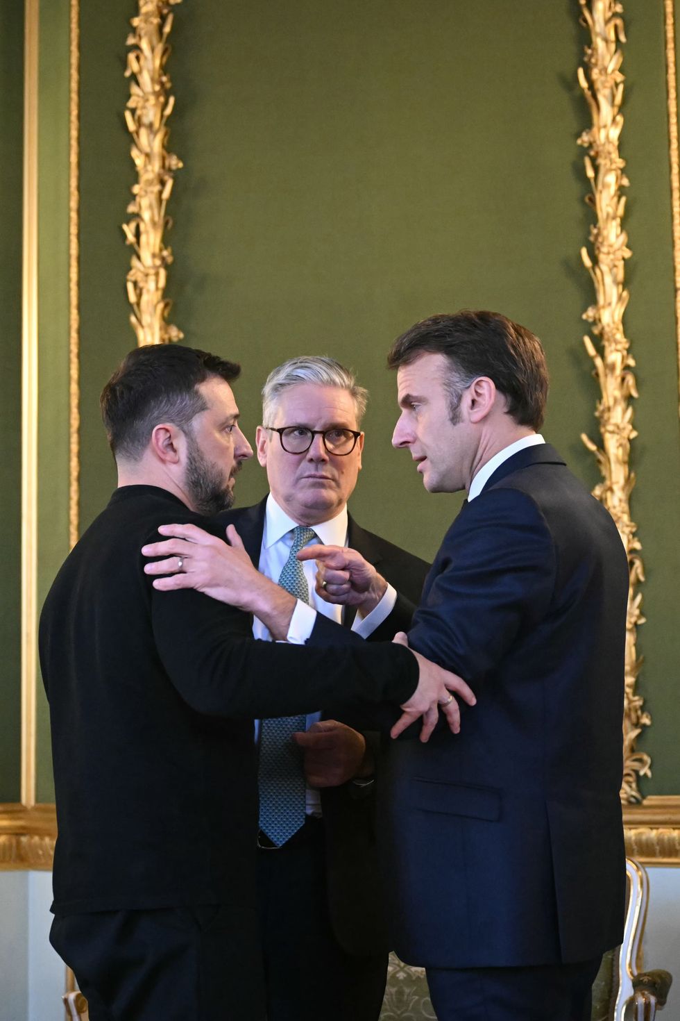 Europe leaders welcome Zelensky