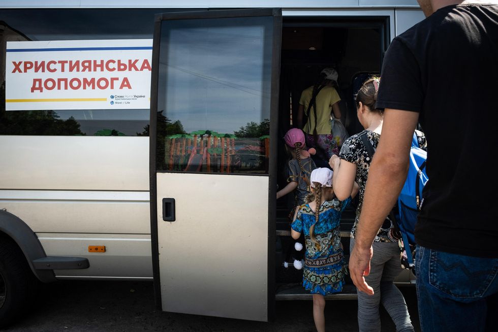 Evacuation from Slovyansk, Ukraine