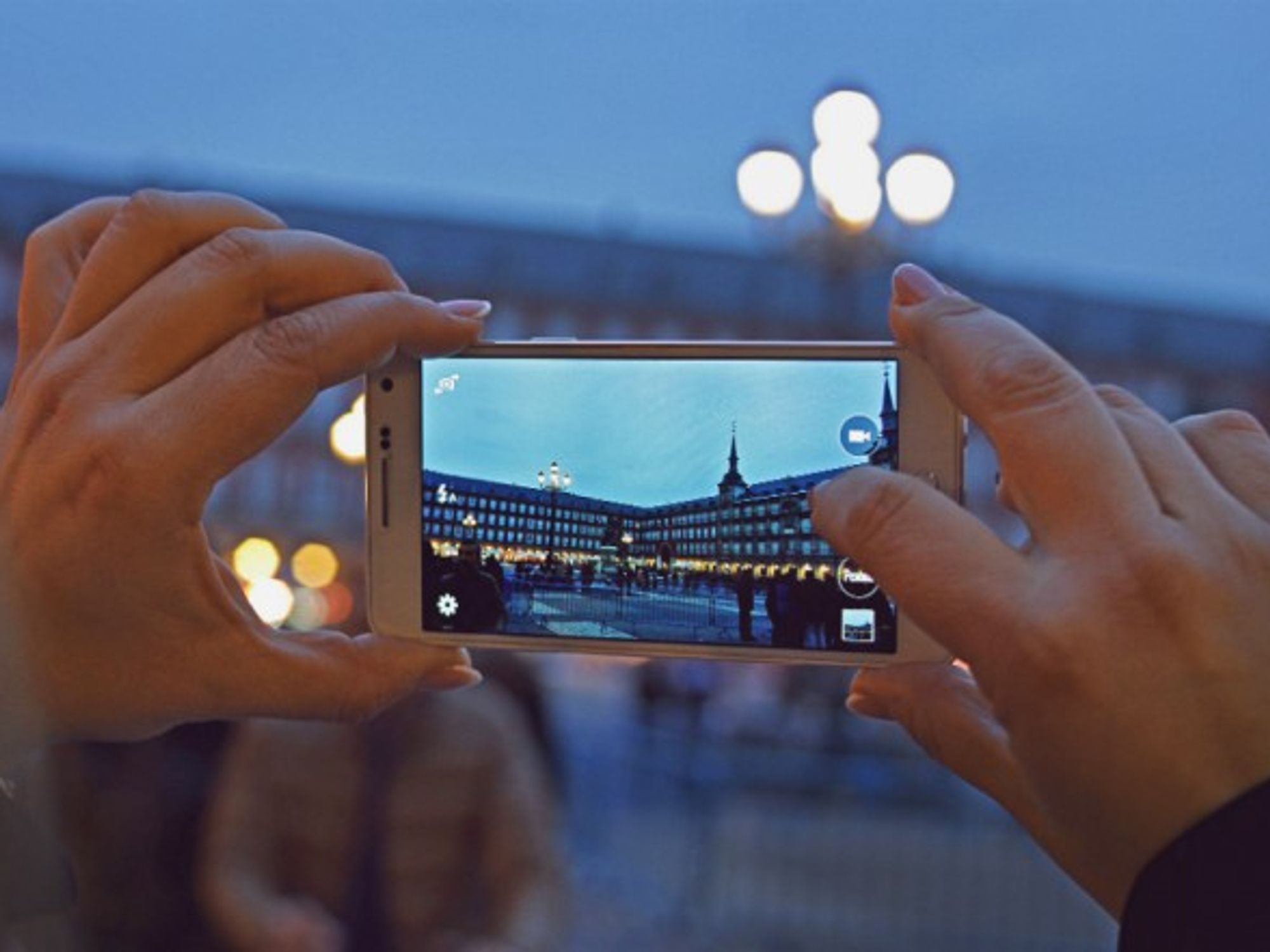 Everyone now uses the Internet before, during and after they travel