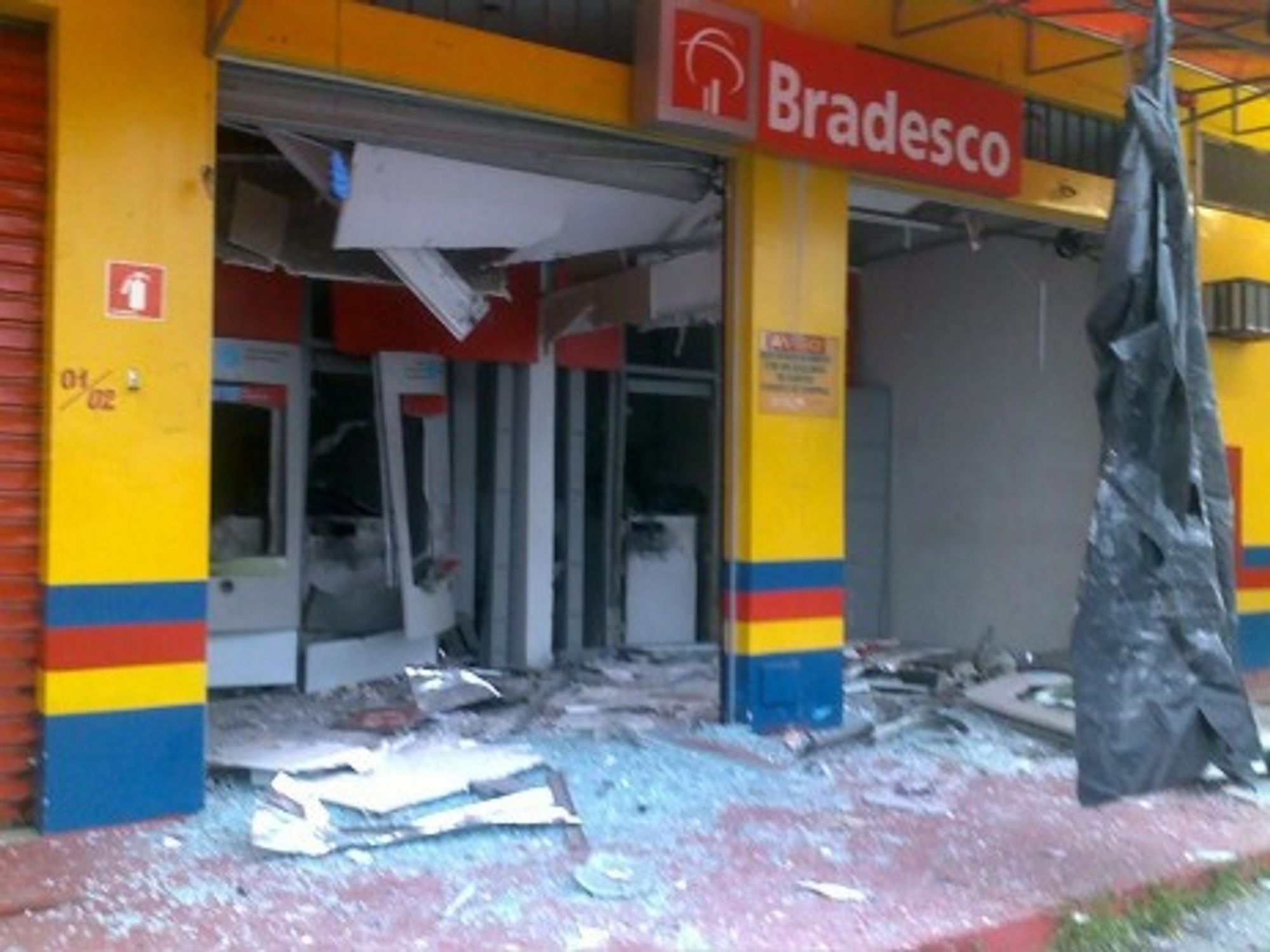 Exploded ATMs in Sao Paolo, in January 2012 (Milton Jung)
