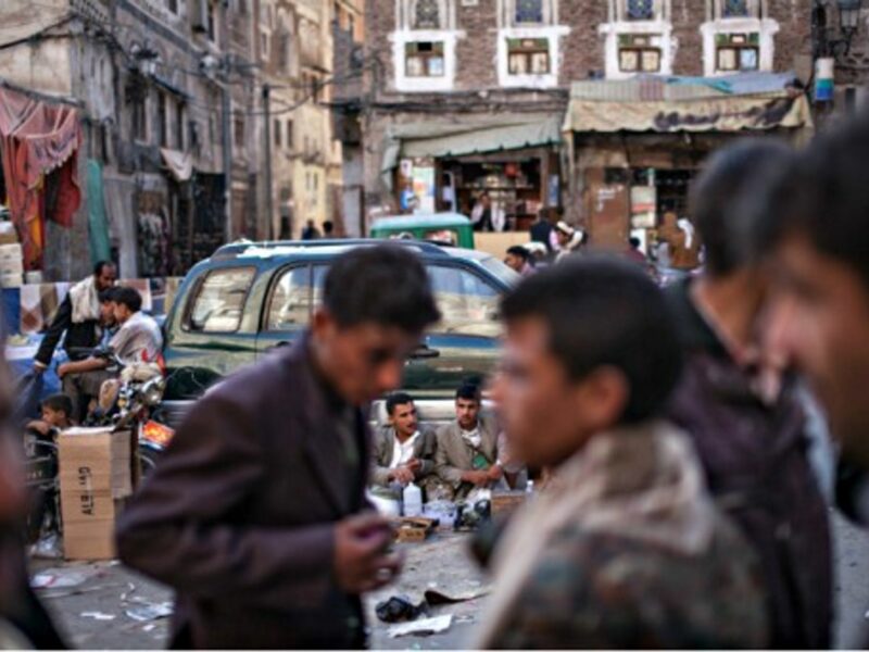 Facing economic meltdown in Sana'a's old city