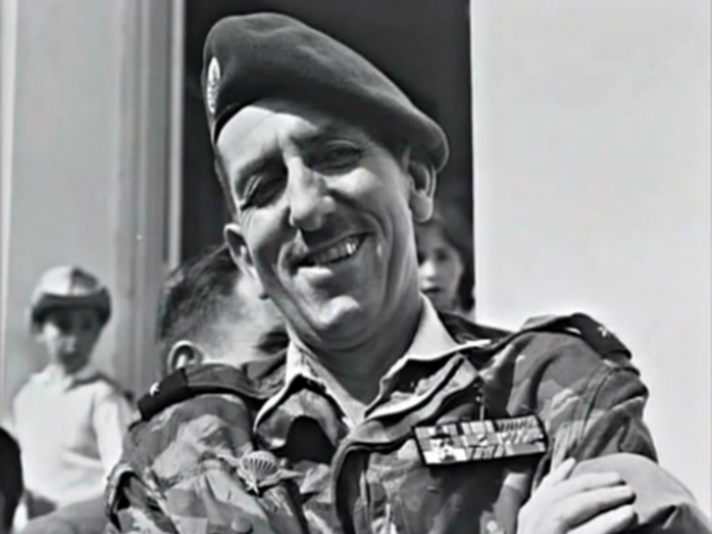 Farewells: O'Toole, Kalashnikov, Mandela