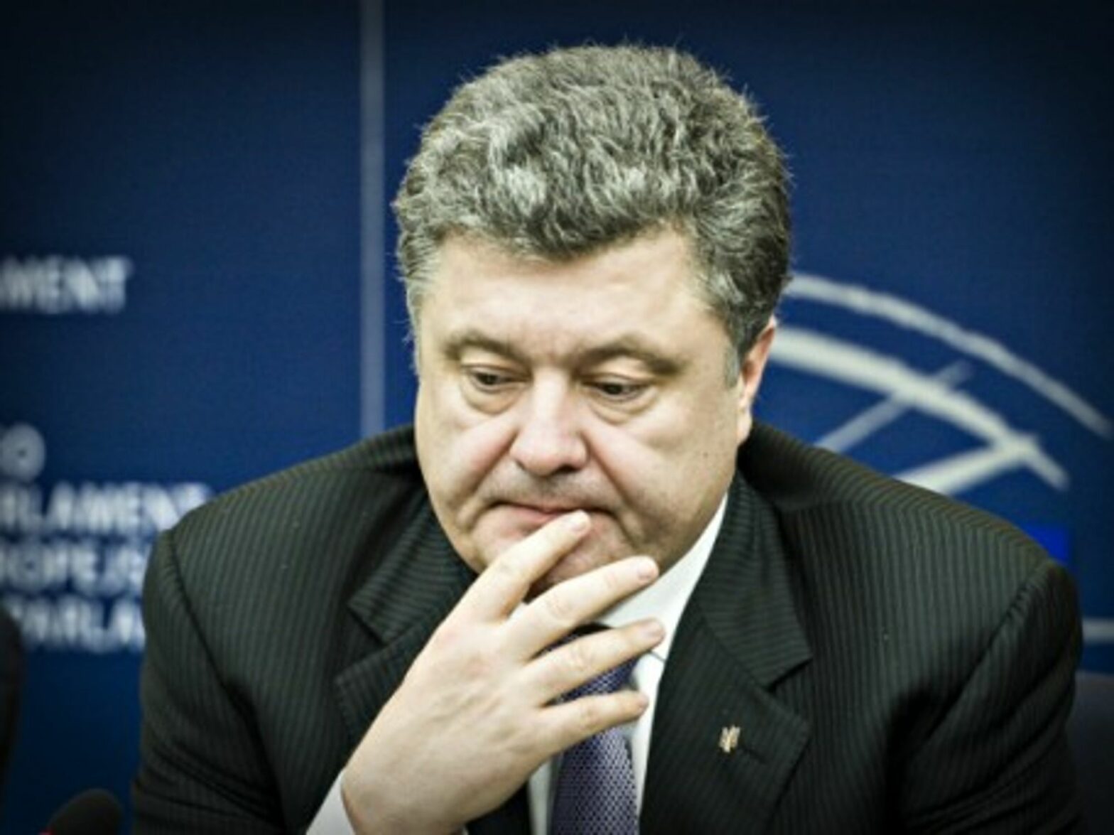 Fateful decisions weigh on Ukrainian President Petro Poroshenko