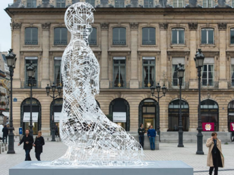 FIAC "Outside The Walls" arrives in Paris