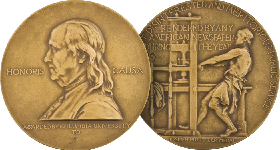 File:Pulitzer Prizes (medal).png - Wikipedia