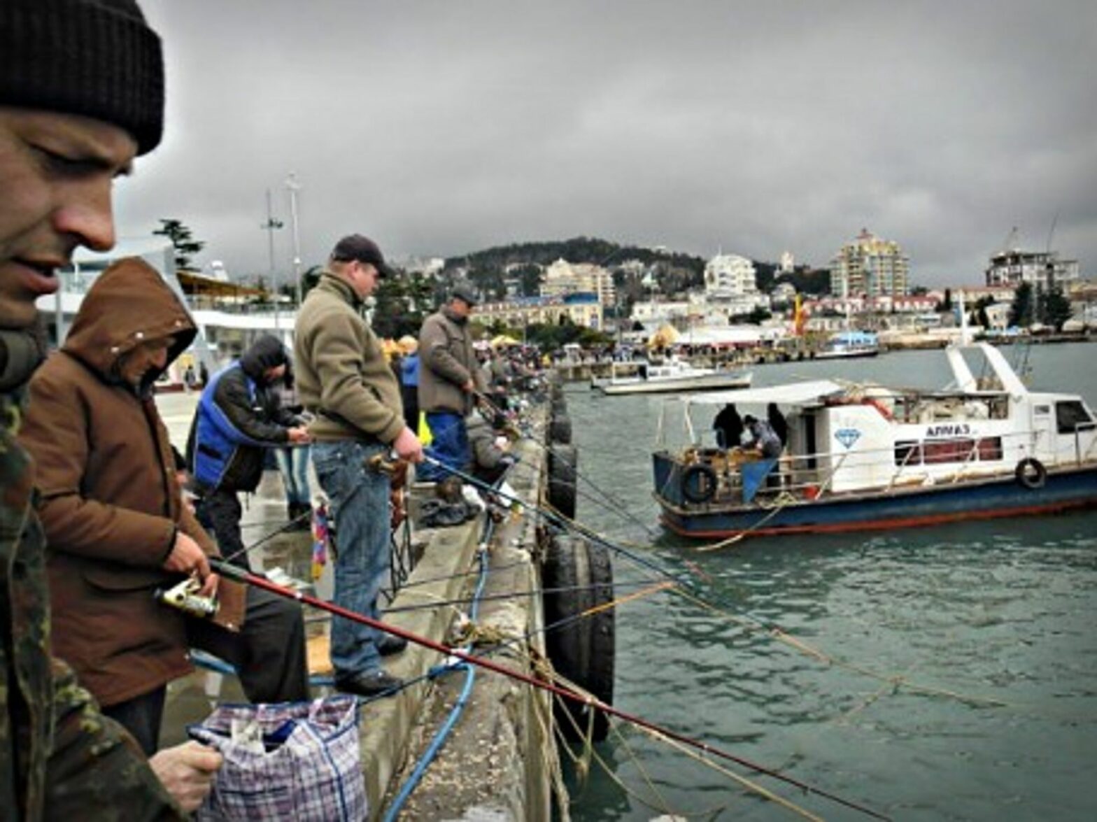 Fishermen in Yalta
