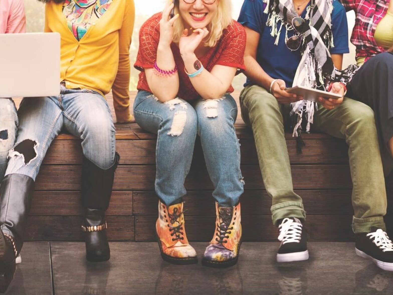 Five Websites With Amazing Deals That Will Save You Money
