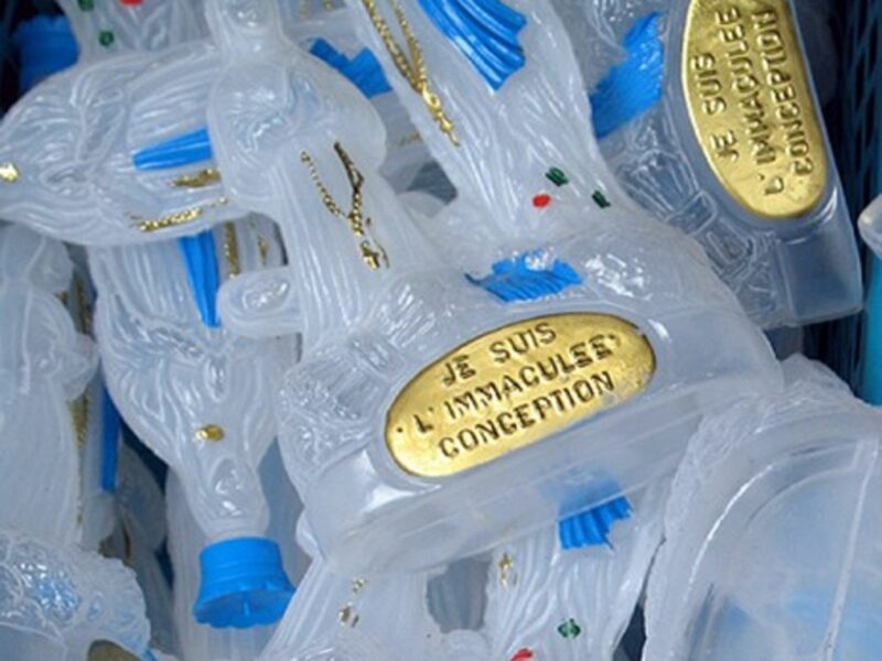 Flasks for collecting holy water from the cave of Massabielle in Lourdes (J-N Lafargue)