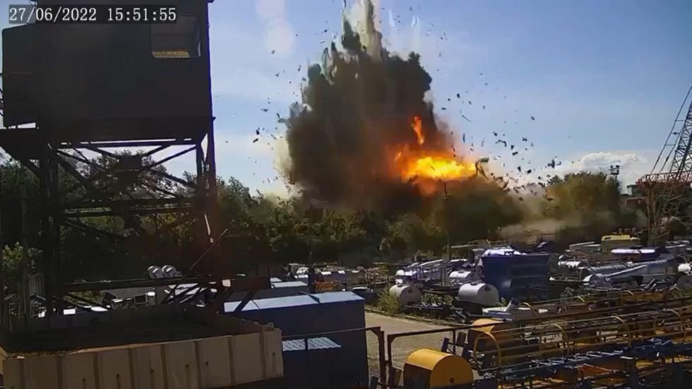 Footage of Russian attack on Kremenchuk mall