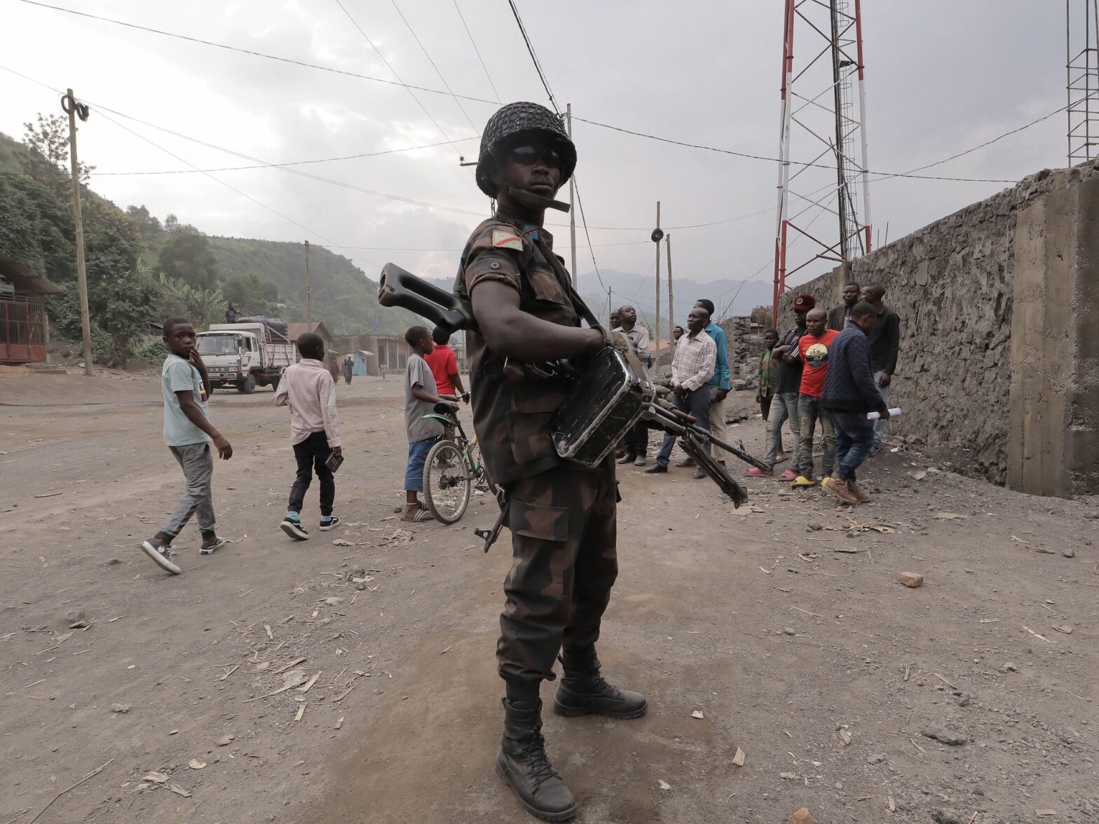 For several weeks, residents of Sake, a city in the eastern Democratic Republic of the Congo (DRC), have been living under the intensive exchange of heavy weapons fire as fighting flared up between government troops and March 23 Movement (M23) rebels,.