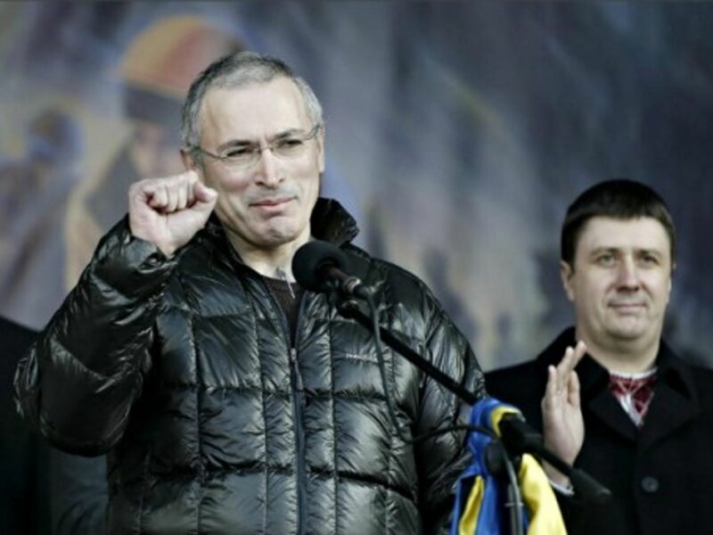 Former oil tycoon Mikhail Khodorkovsky speaks in Kiev's Maidan Square