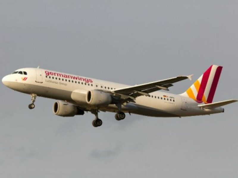 French Alps Plane Crash, Israeli Spying, Flushing Gold