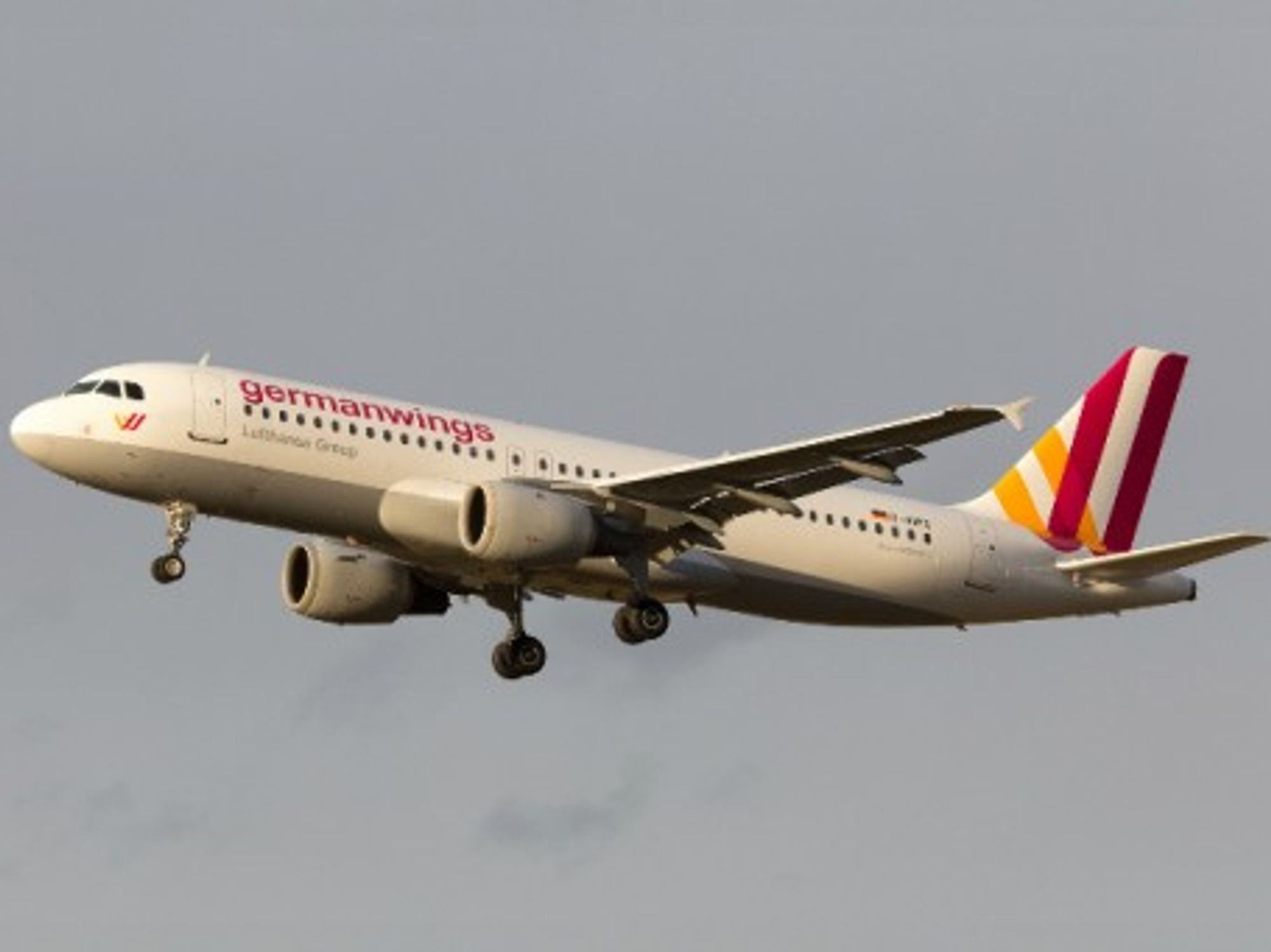 French Alps Plane Crash, Israeli Spying, Flushing Gold
