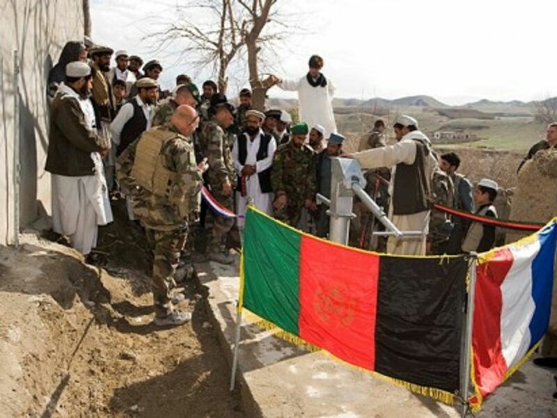 French forces and Afghan National Army soldiers inaugurate a new bridge in Kapisa (isafmedia)