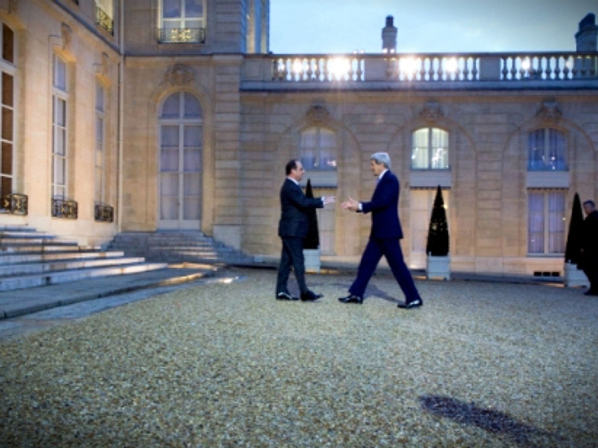 French President FranÃ§ois Hollande welcomes Secretary of State John Kerry to the Ã‰lysÃ©e Palace in Paris, on Jan. 16, 2015.