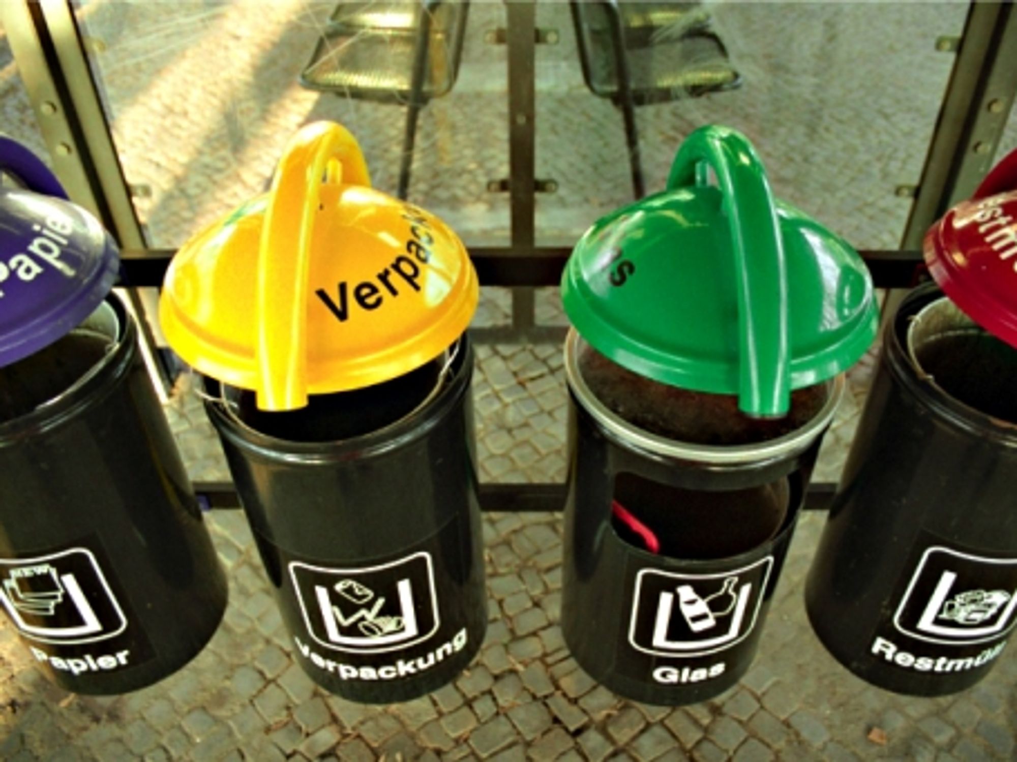 Garbage cans in Berlin