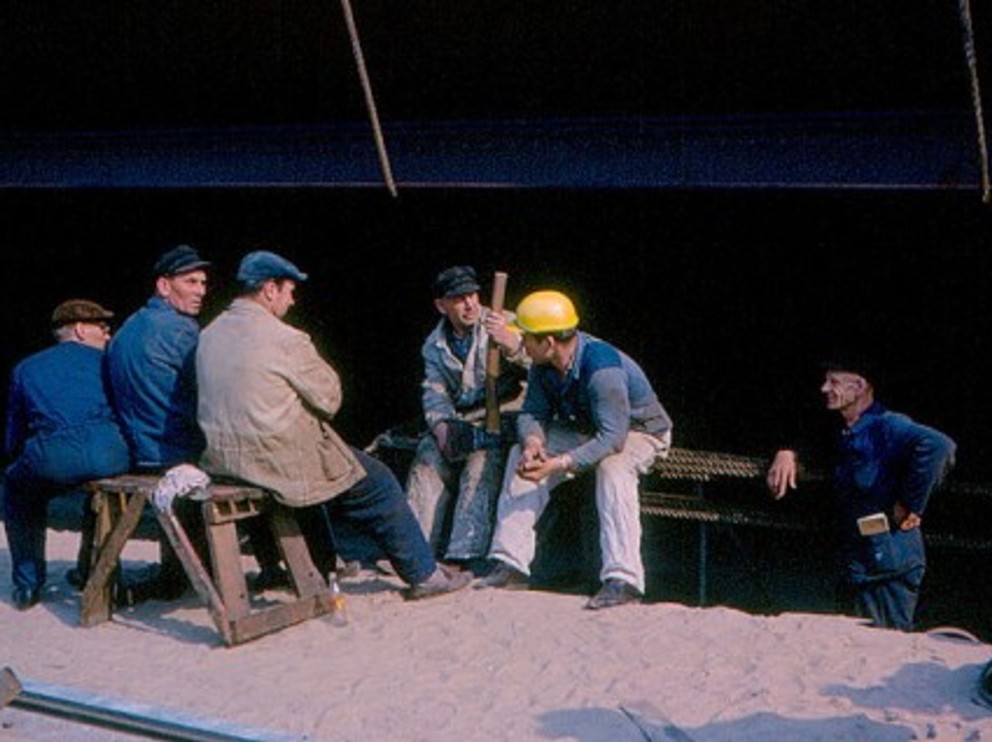 German dockworkers