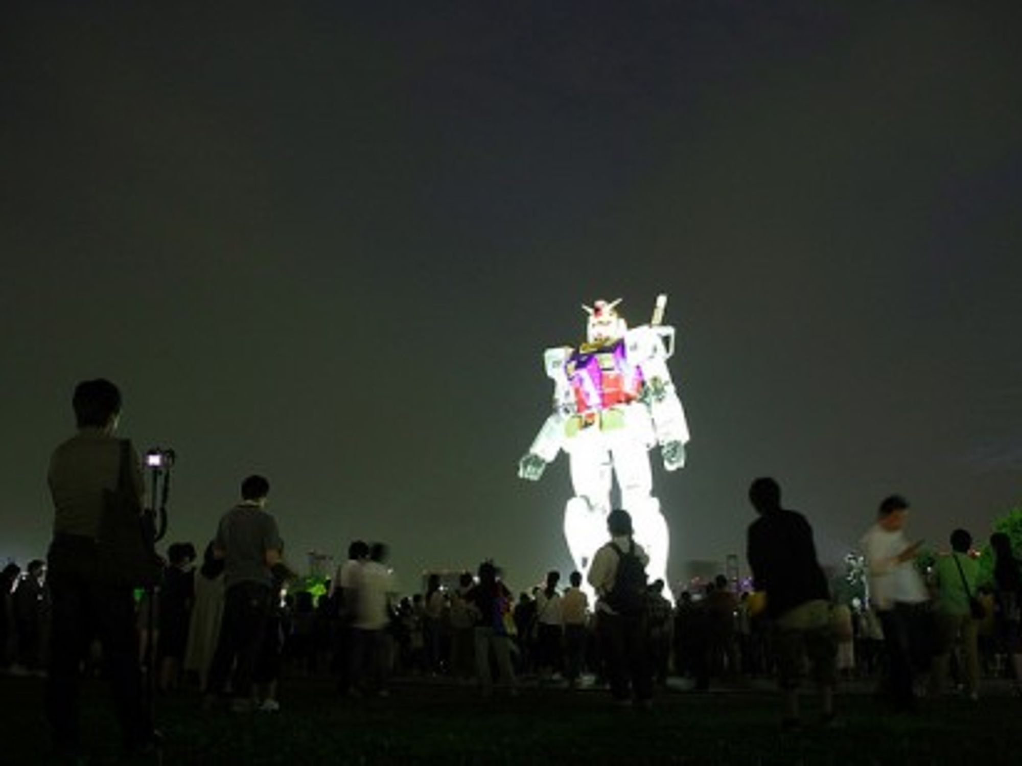 Giant Robot in Tokyo (OiMax)