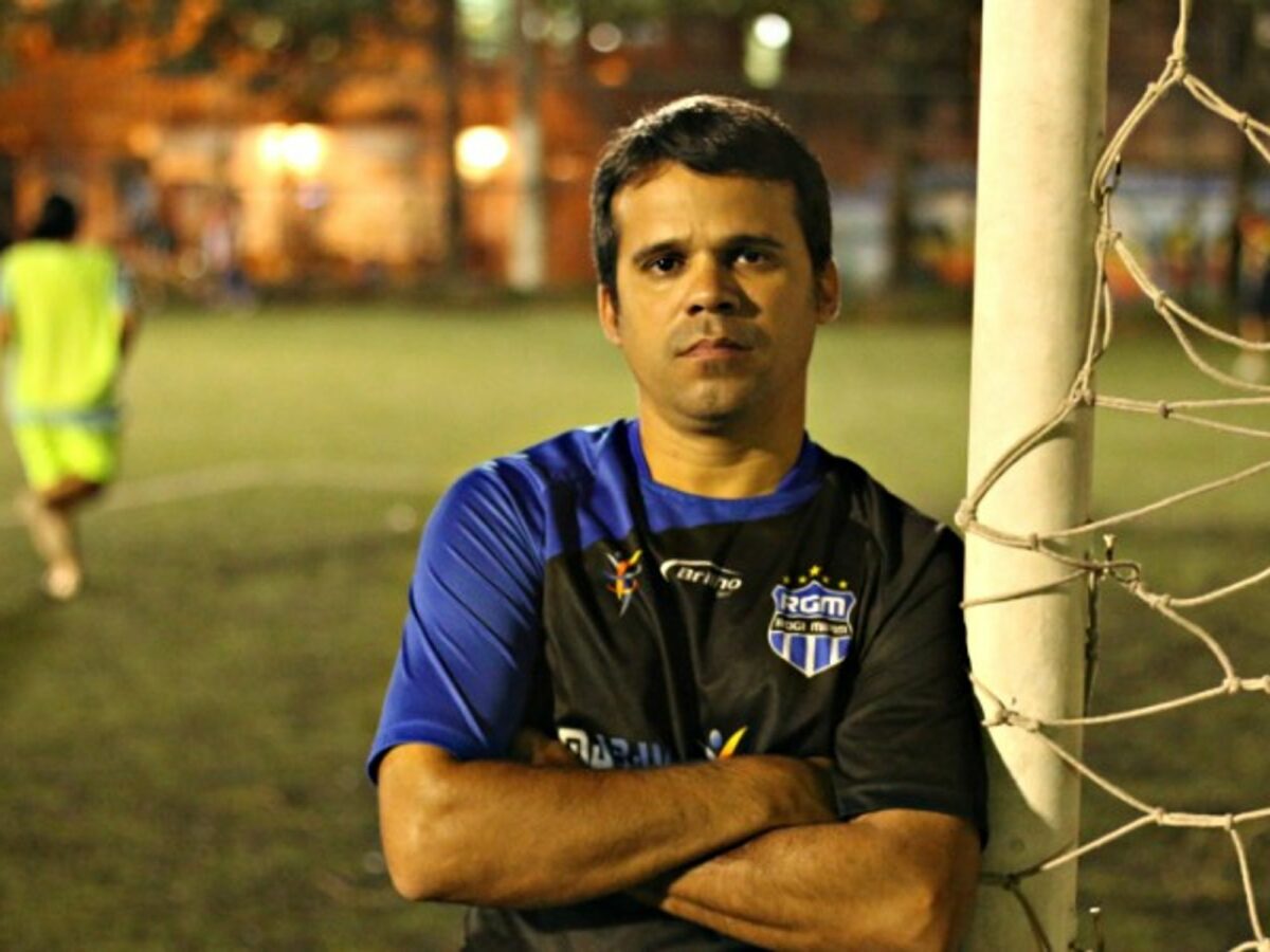 Glaucio, a committed soccer coach