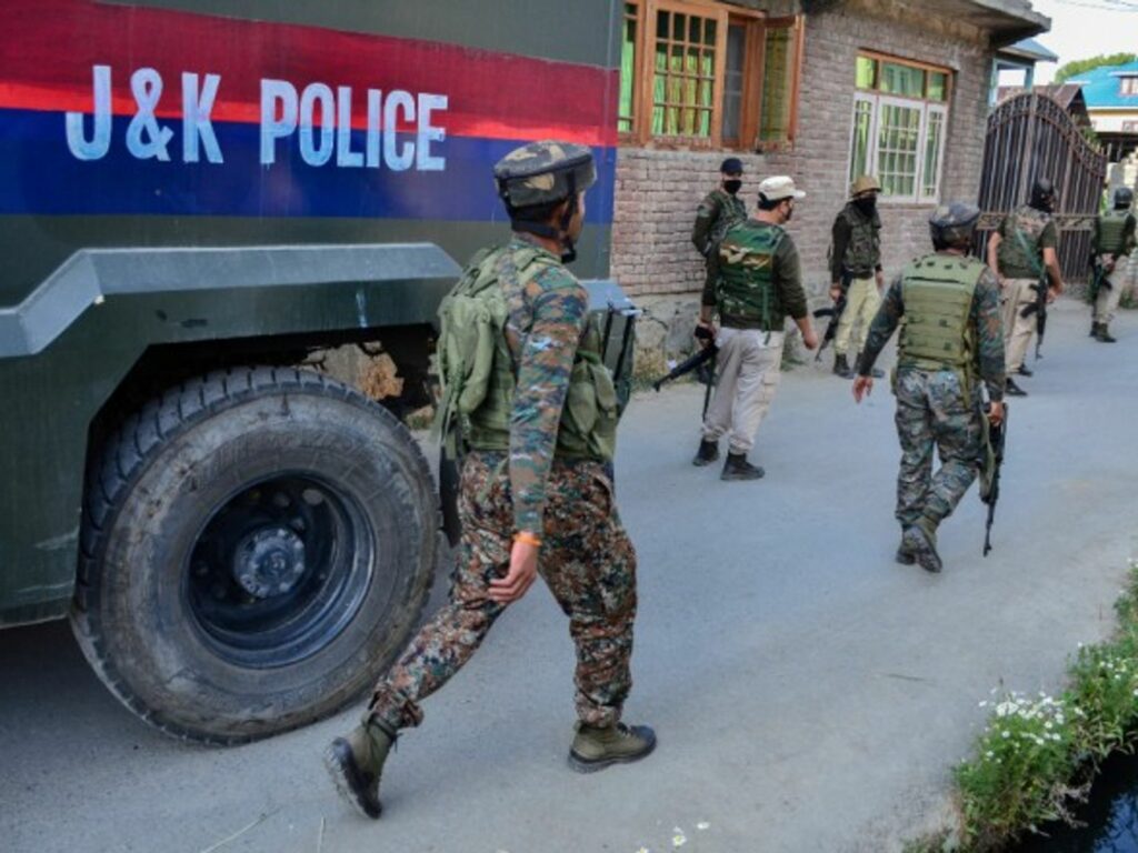 Government forces in Srinagar, Kashmir