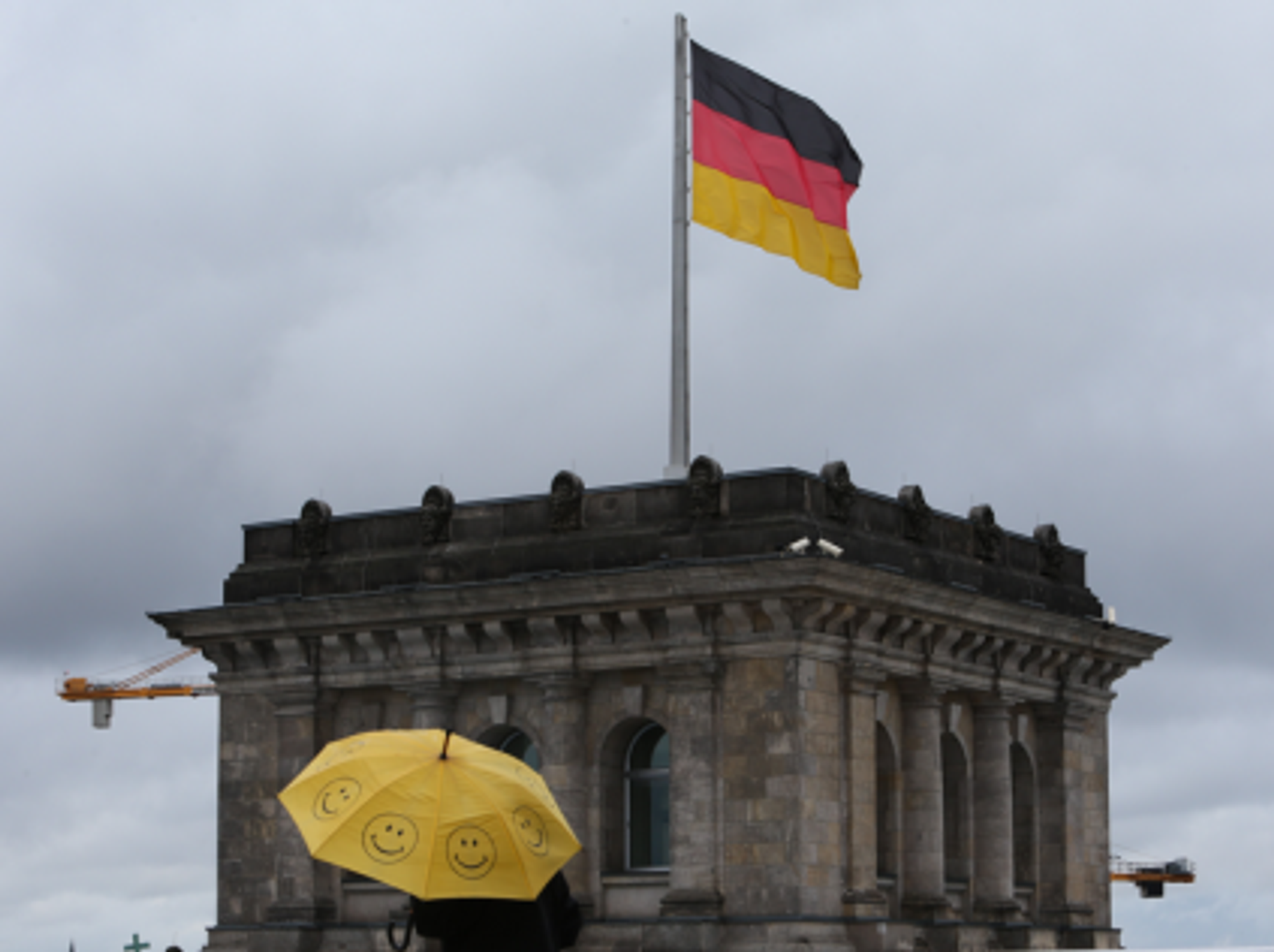 Gray skies at the Bundestag