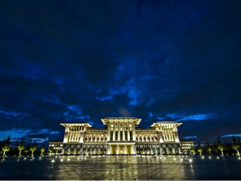 Greece's Last Chance, Caracas "Coup," Kim Jong-Un's New 'Do