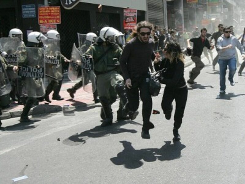 Greeks last year protesting austerity cuts (PIAZZA del POPOLO)