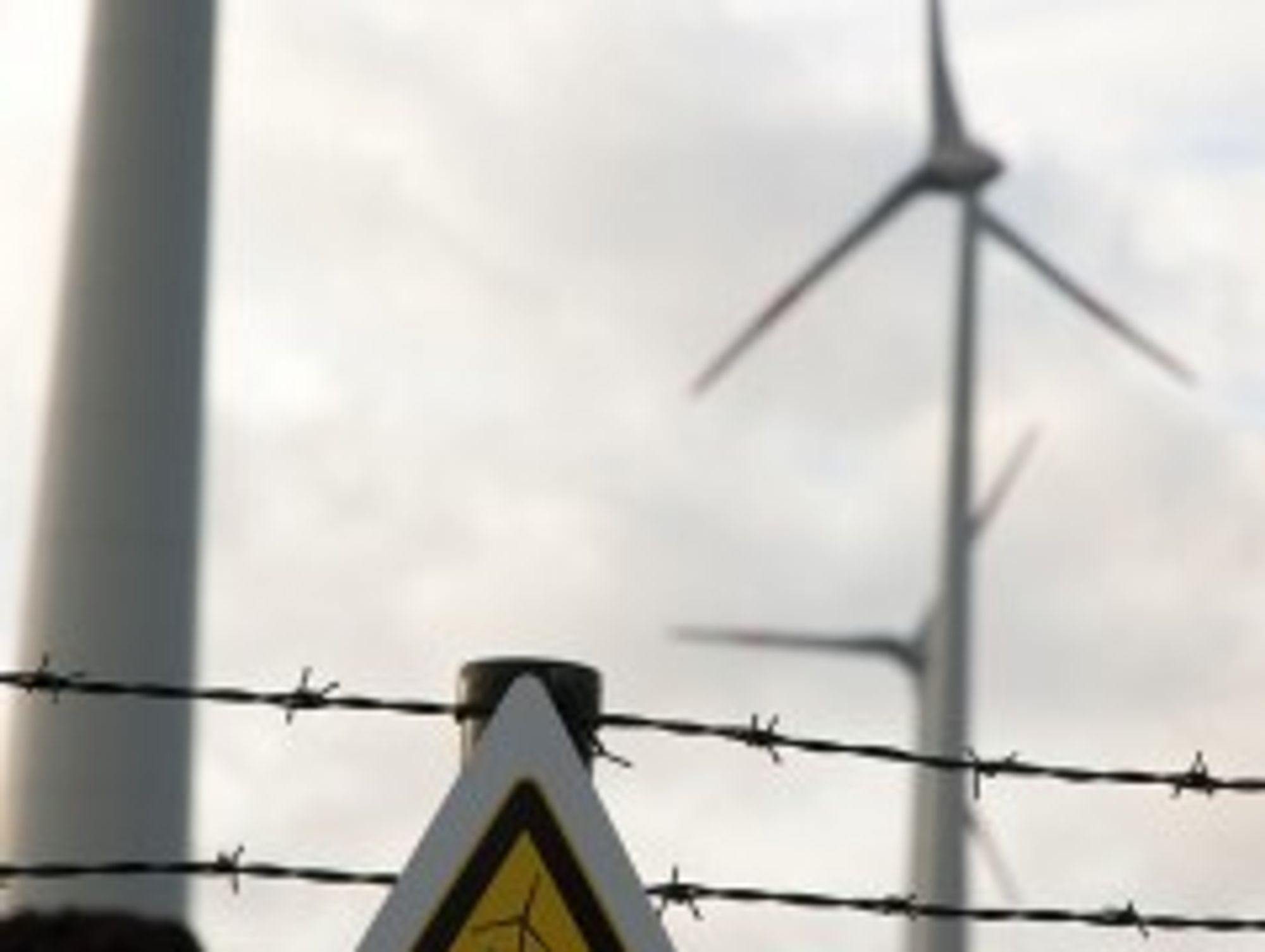 Green Is Ugly: Style Problems Plague Clean Energy Push