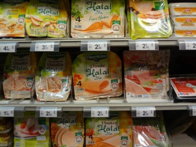 Halal food in a French supermarket (Naïma and Guisane)