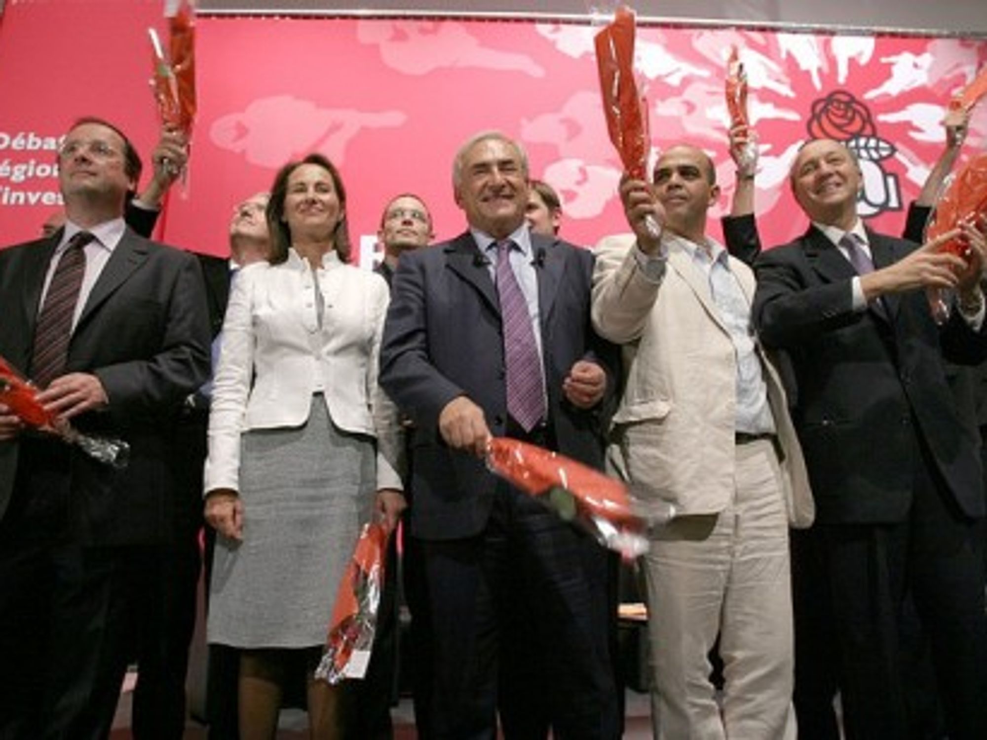 Happier times, in 2006, with Strauss-Kahn and Hollande next to Socialist candidate Segolene Royal.