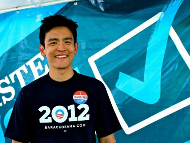 Harold (John Cho) says: Vote Obama!